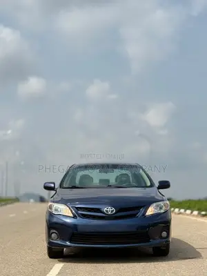 Toyota Corolla LE 4dr Sedan (1.8L 4cyl 4A) 2012 Blue