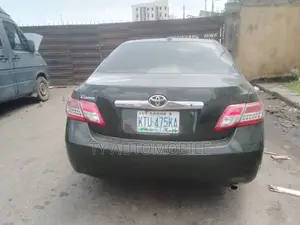Toyota Camry 2010 Gray
