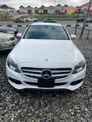 Mercedes-Benz C300 2017 White