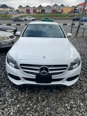 Mercedes-Benz C300 2017 White