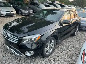 Mercedes-Benz GLA 250 2017 Black