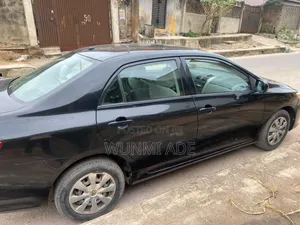 Toyota Corolla 2009 Black