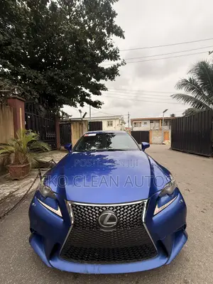 Lexus IS 250 2015 Blue