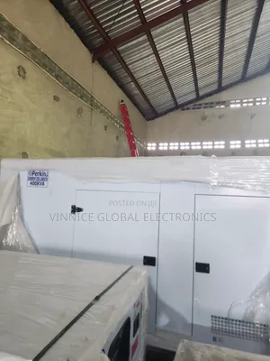 Brand New 450KVA Perkins Diesel Soundproof Generator 100% Pure Copper