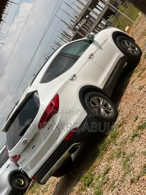 Hyundai Santa Fe 2016 White