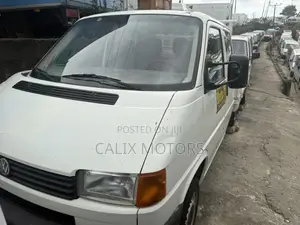 Foreign Used Volkswagen Double Cabin Pick Up Truck.