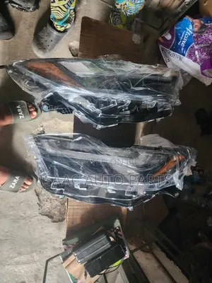 Headlight RAv4 2023