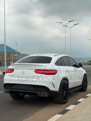 Mercedes-Benz GLE-Class AMG GLE 43 4MATIC 2017 White