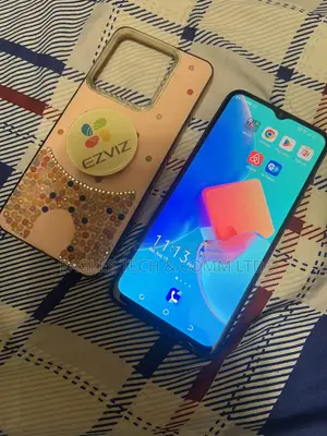 Tecno Spark 8C 64 GB Gray