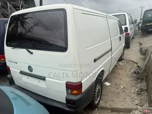 Volkswagen Transporter 2008 White