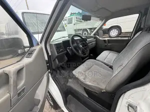 Volkswagen Transporter 2008 White