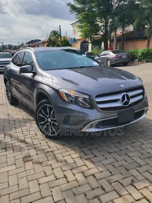 Mercedes-Benz GLA 250 2016 Gray