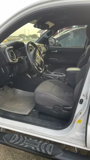 Toyota Tacoma TRD Sport 2019 White