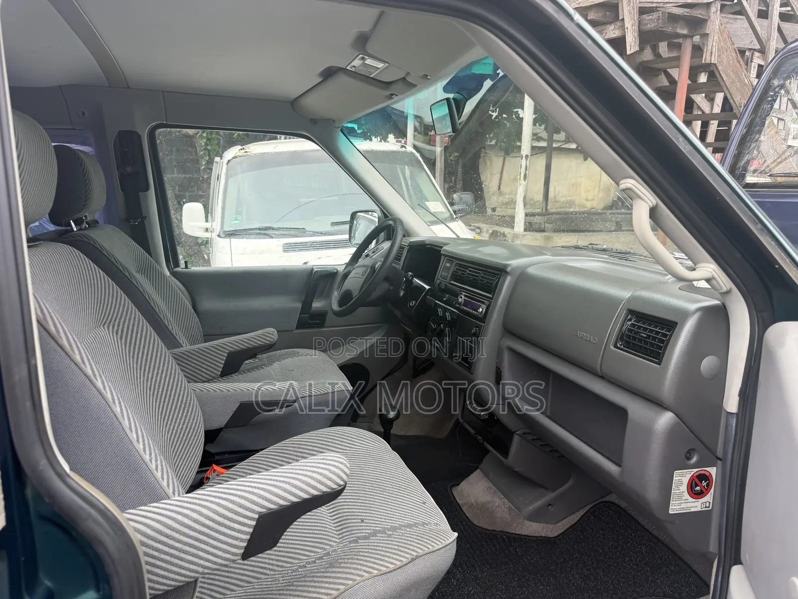 Volkswagen Transporter 2009 Green