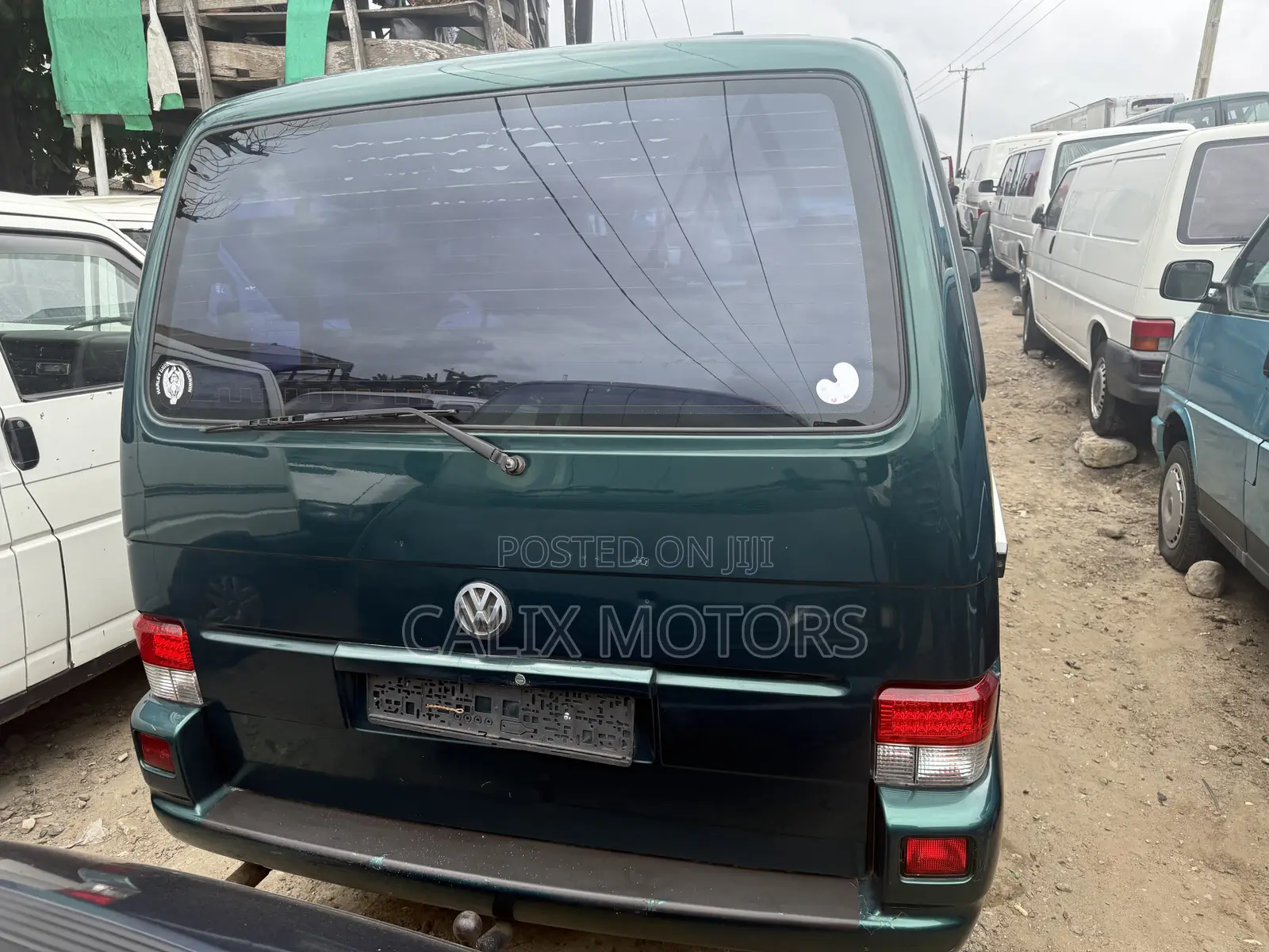 Volkswagen Transporter 2009 Green