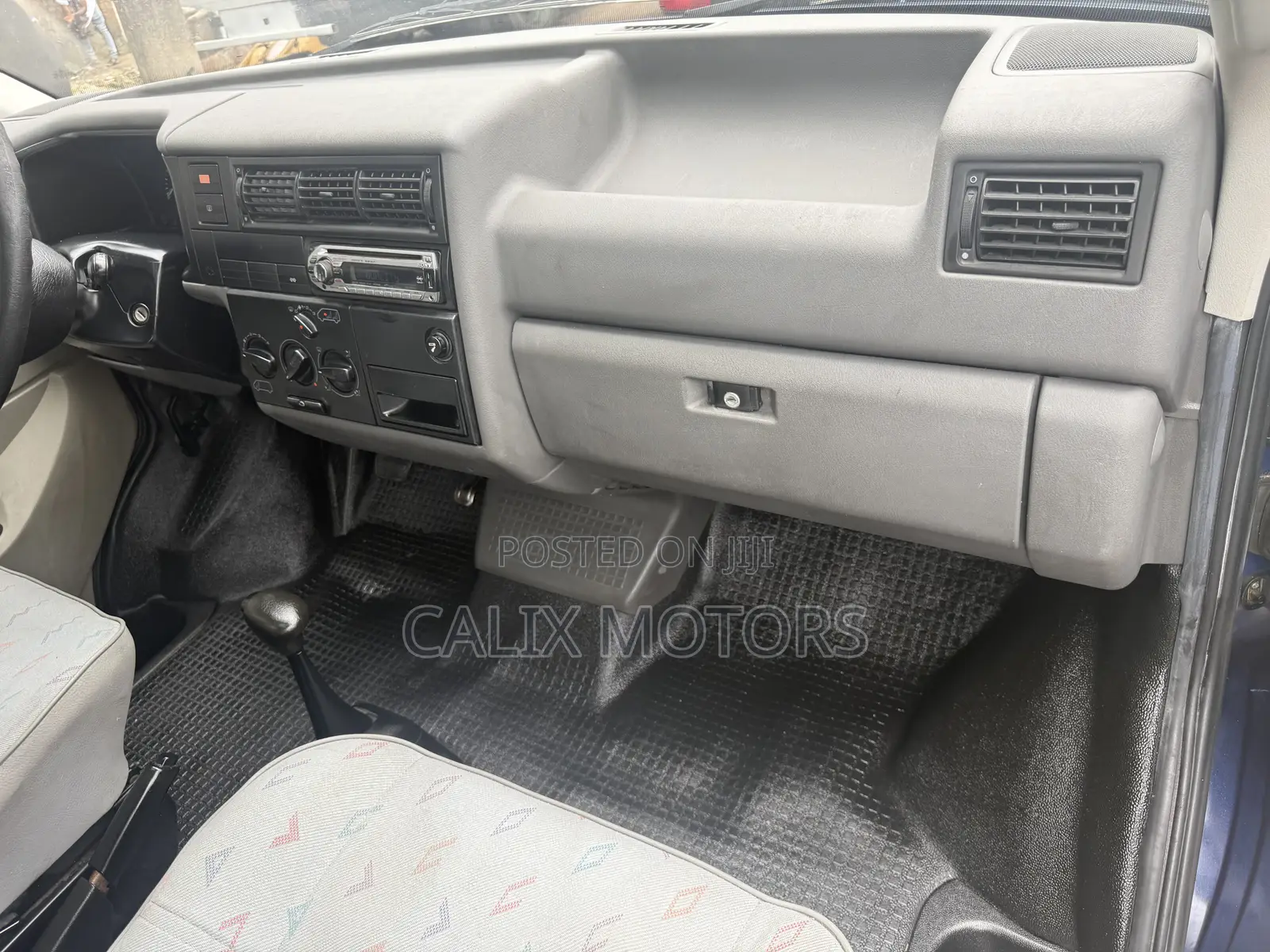 Volkswagen Transporter 2010 Blue