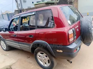 Toyota RAV4 Automatic 2000 Red