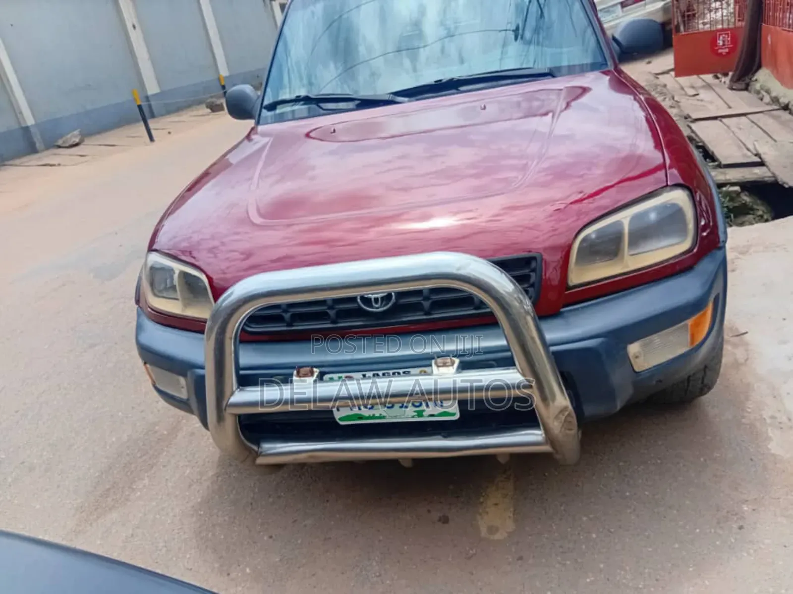 Toyota RAV4 Automatic 2000 Red