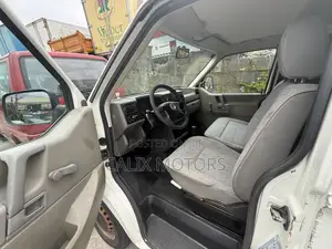 Volkswagen Transporter 2008 White
