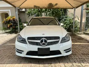 Mercedes-Benz C300 2012 White