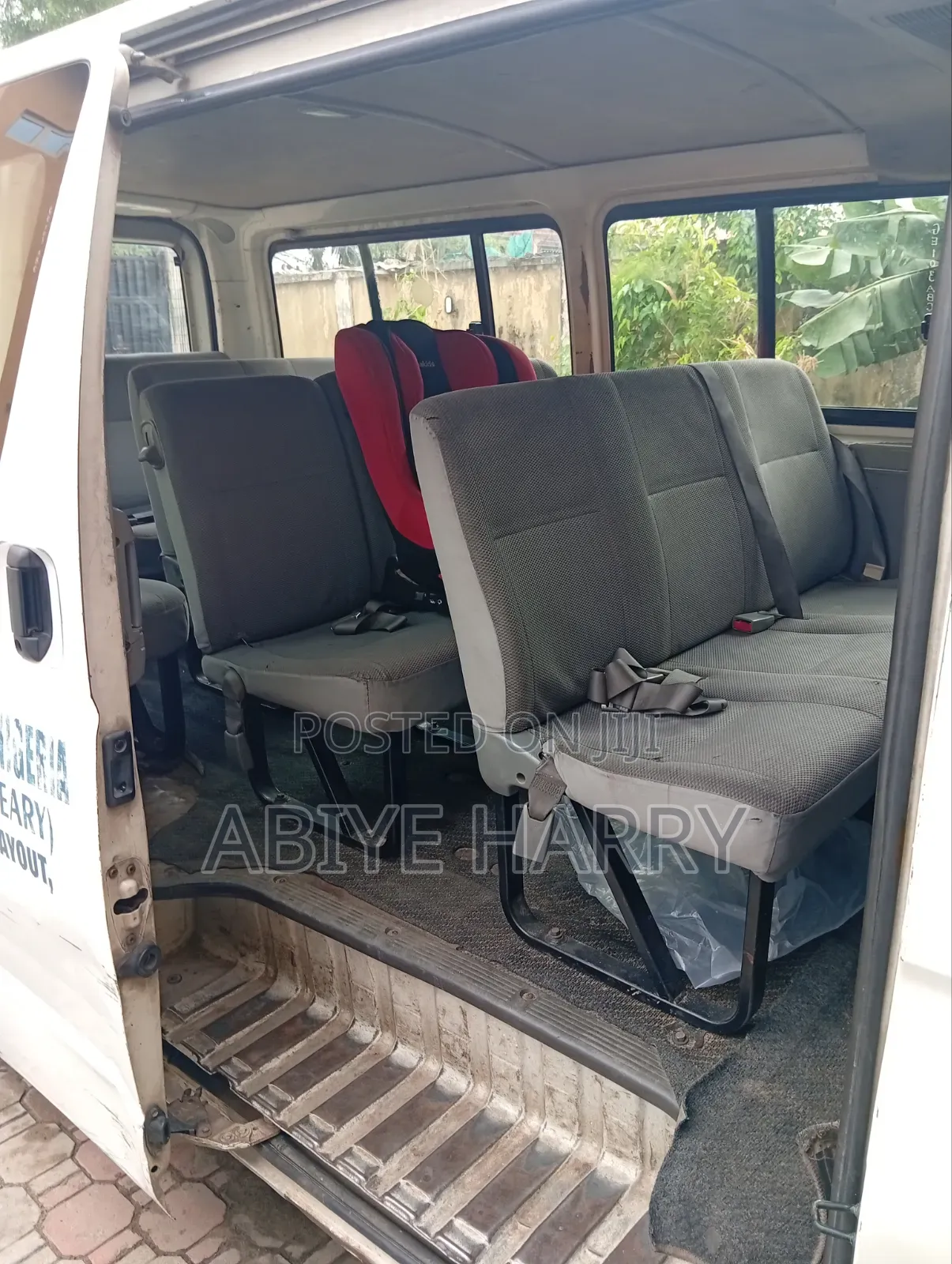 Toyota HiAce 2007 White