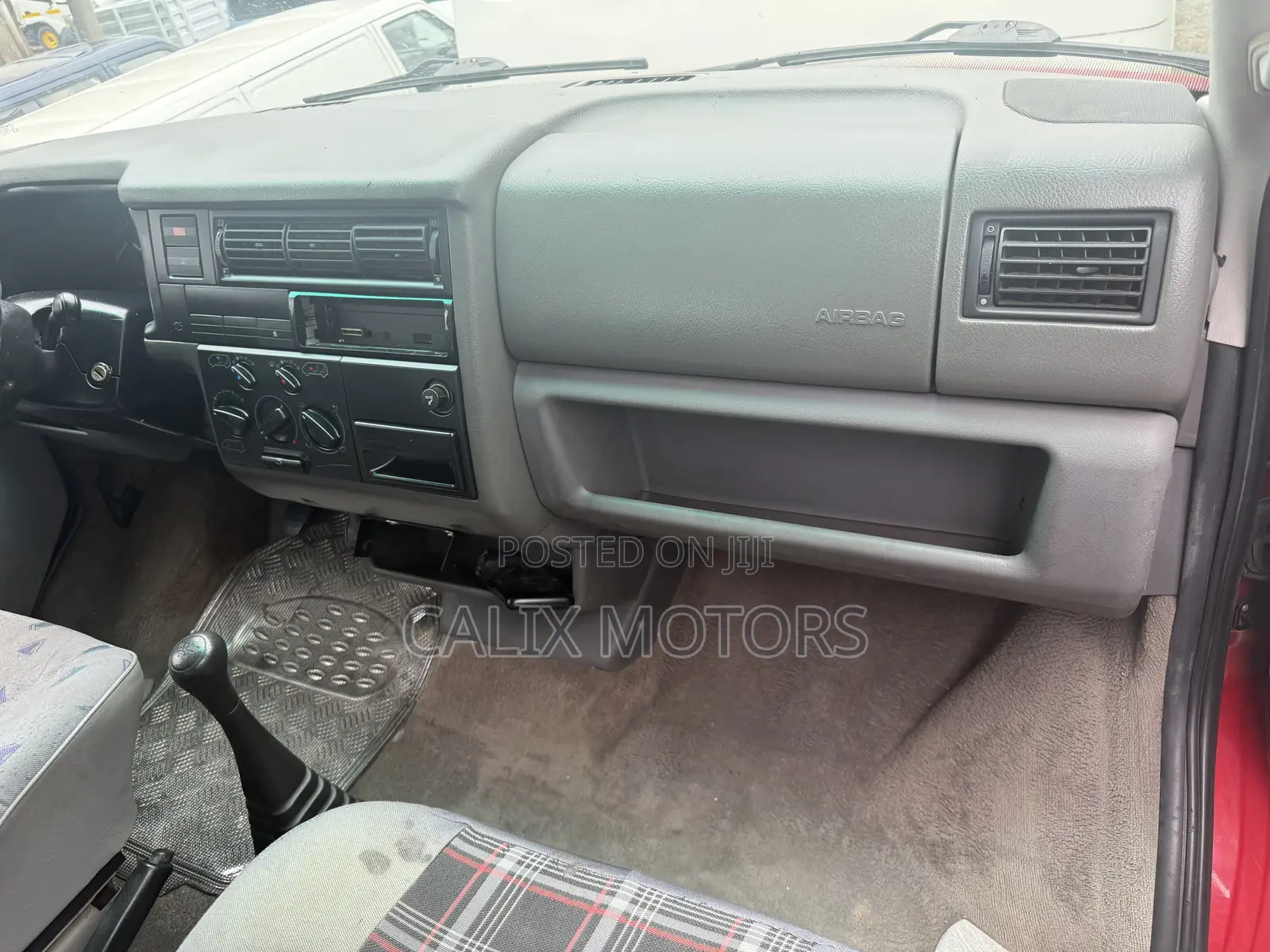 Volkswagen Transporter 2010 Red