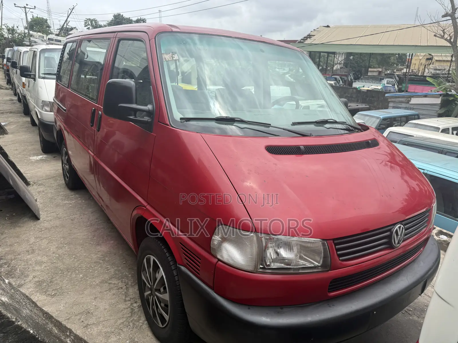 Volkswagen Transporter 2010 Red