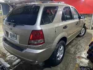 Kia Sorento 3.5 LX 2006 Gold