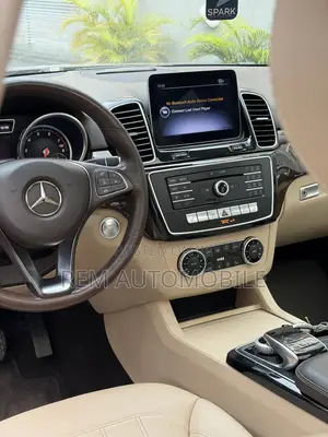 Mercedes-Benz GLE-Class 2018 Blue