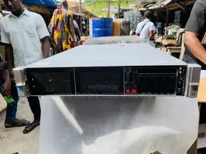 Server HP ProLiant DL380 Gen9 64GB Intel Xeon HDD 2T