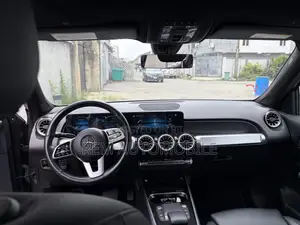 Mercedes-Benz GLB-Class 2022