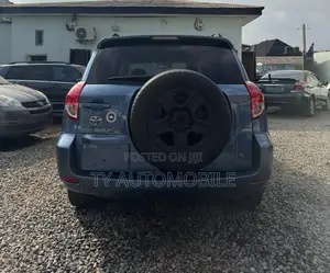 Toyota RAV4 2008 Blue