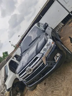 Toyota Land Cruiser 2015 Black