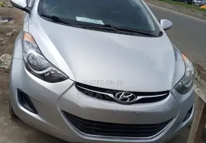 Hyundai Elantra SE 4dr Sedan (1.8L 4cyl 6A) 2014 Gray