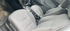 Hyundai Elantra SE 4dr Sedan (1.8L 4cyl 6A) 2014 Gray