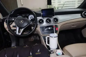 Mercedes-Benz C250 2014 Black
