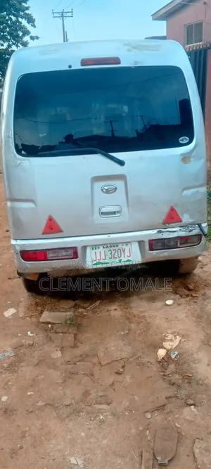 Bus 2012 Grey