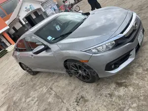 Honda Civic EX-L 4dr Sedan (1.5L 4cyl) 2017 Gray