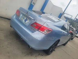 Lexus ES 2012 Blue