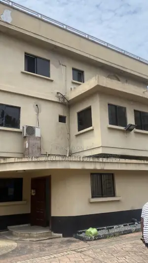 21 Room Old Hotel in VICTORIA ISLAND for Sale