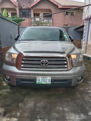 Toyota Tundra 2018 Gray