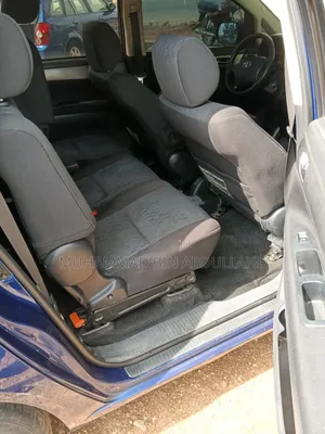 Toyota Avensis 2007 Blue