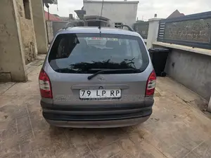 Opel Zafira 2004 Gray