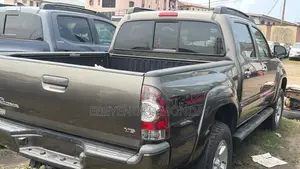 Toyota Tacoma TRD PRO V6 4dr Double Cab 4WD 5.0 ft. SB (4.0L 6cyl 5A)