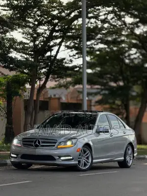 Mercedes-Benz C300 2012 Gray