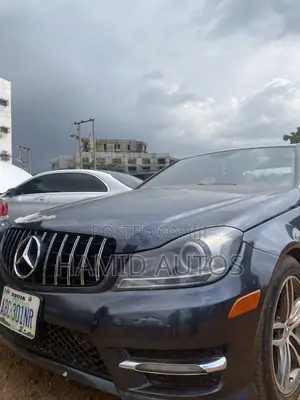 Mercedes-Benz C300 2010 Gray