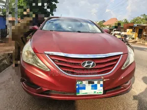 Hyundai Sonata 2011 Red
