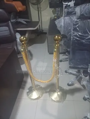 Quality Imported Queue Stand With Rope
