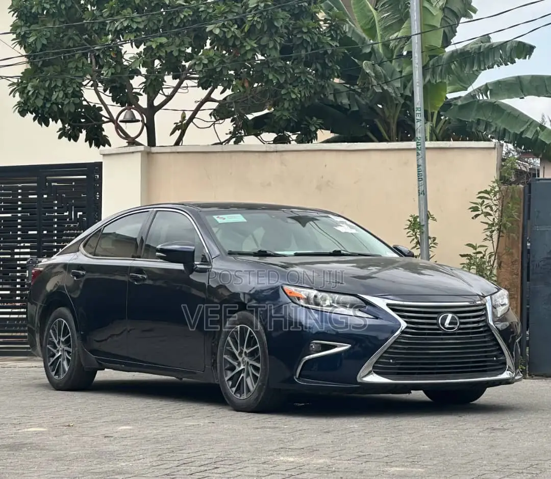Lexus ES 2017 Blue