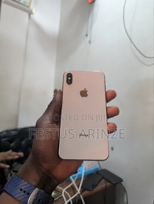 Apple iPhone XS Max 64 GB Gold